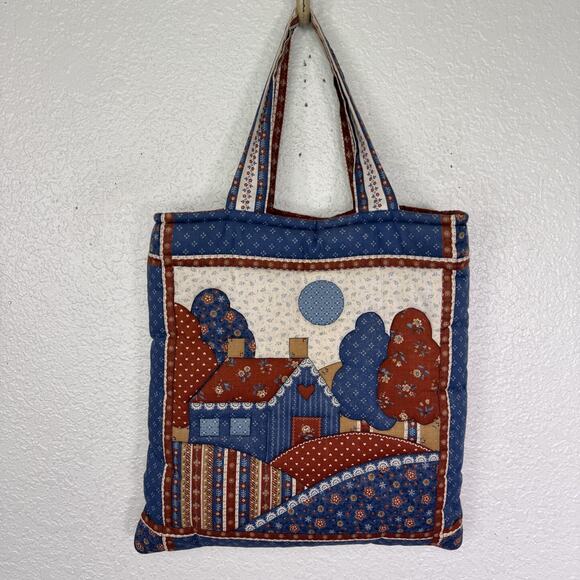 Unbranded Handbags - Vintage Quilted Tote Bag Patchwork House Scene Rustic Cottagecore Farmhouse 90s